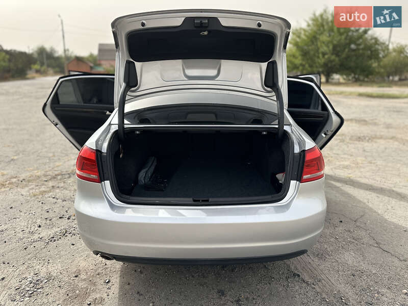 Седан Volkswagen Passat 2014 в Полтаве