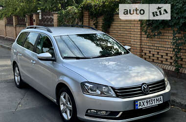 Универсал Volkswagen Passat 2013 в Киеве