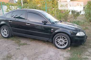 Седан Volkswagen Passat 2001 в Запорожье