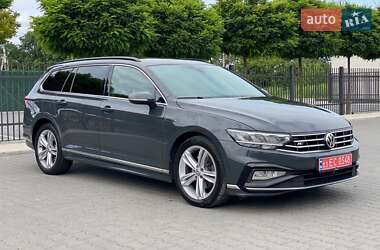 Універсал Volkswagen Passat 2019 в Одесі