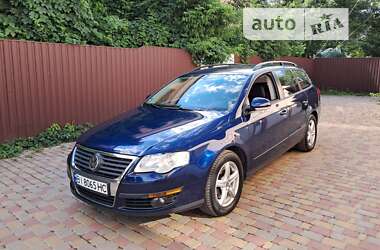 Універсал Volkswagen Passat 2007 в Гадячі