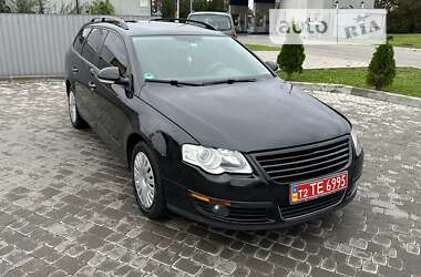 Универсал Volkswagen Passat 2008 в Староконстантинове