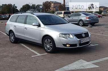 Універсал Volkswagen Passat 2006 в Житомирі