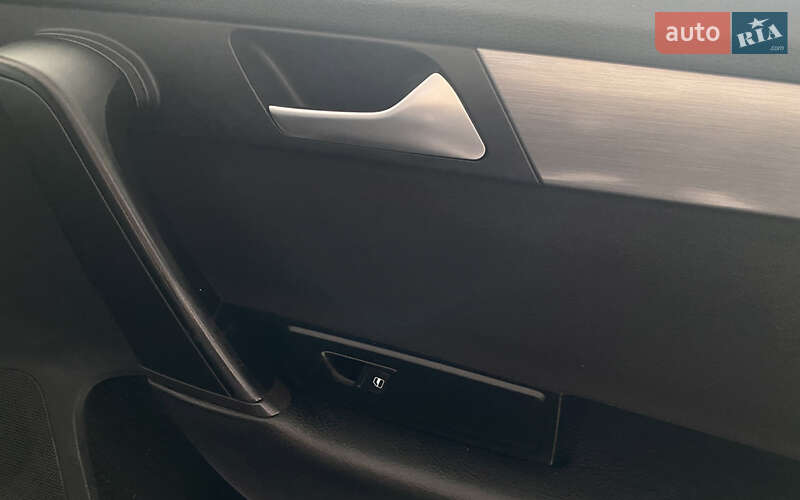 Універсал Volkswagen Passat 2015 в Шептицькому