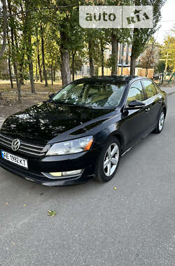 Седан Volkswagen Passat 2012 в Киеве