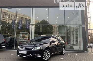 Универсал Volkswagen Passat 2012 в Одессе