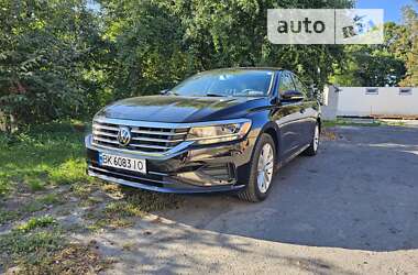 Седан Volkswagen Passat 2019 в Рівному