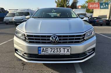 Седан Volkswagen Passat 2018 в Дніпрі