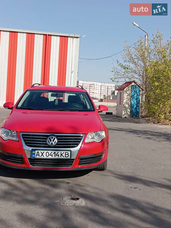Универсал Volkswagen Passat 2010 в Харькове