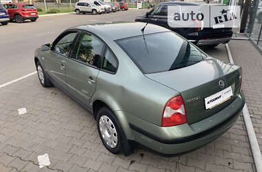 Седан Volkswagen Passat 2003 в Одесі