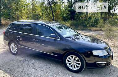 Універсал Volkswagen Passat 2009 в Святопетрівське