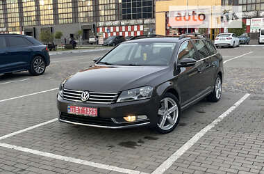 Універсал Volkswagen Passat 2013 в Луцьку