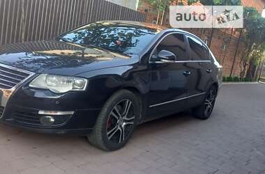 Седан Volkswagen Passat 2007 в Мукачевому