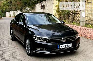 Седан Volkswagen Passat 2018 в Хмельницком