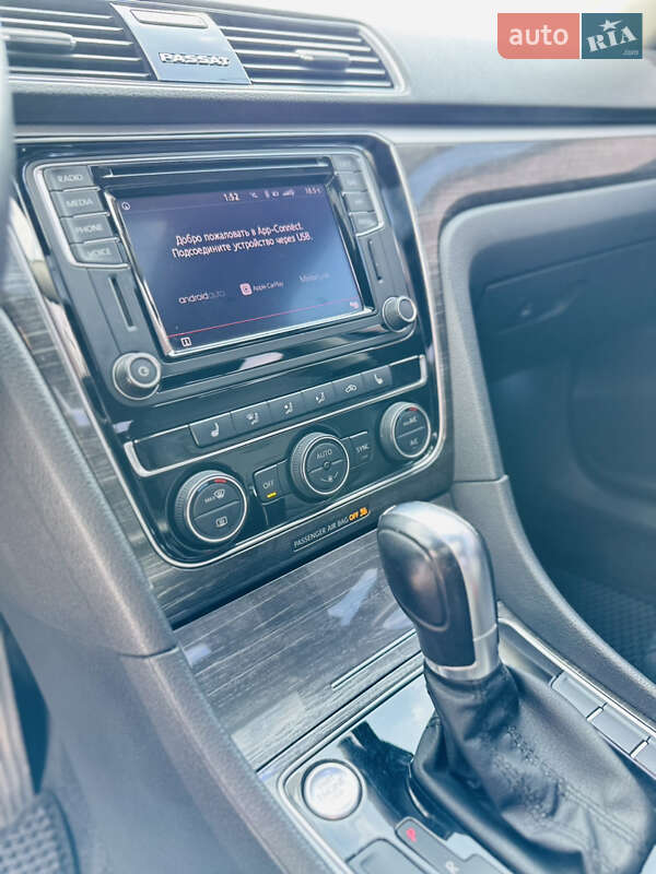 Седан Volkswagen Passat 2018 в Ізмаїлі