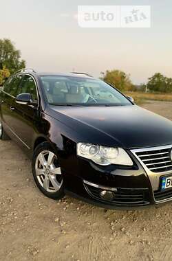 Універсал Volkswagen Passat 2010 в Вознесенську