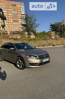 Седан Volkswagen Passat 2014 в Харькове