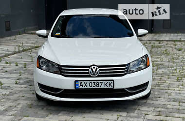 Седан Volkswagen Passat 2011 в Ахтырке