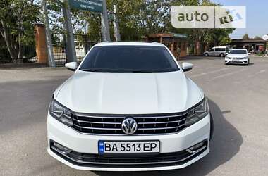 Седан Volkswagen Passat 2016 в Александрие