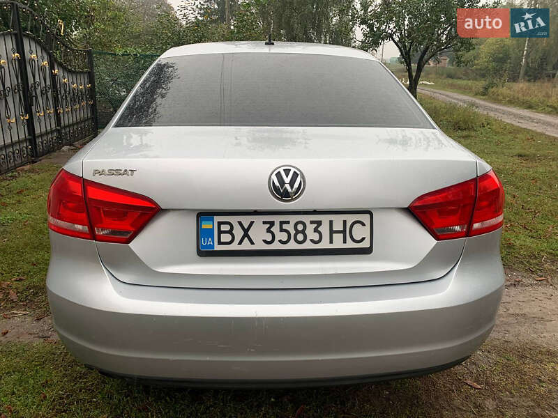 Седан Volkswagen Passat 2013 в Старій Синяві