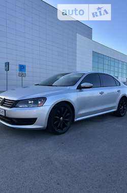 Седан Volkswagen Passat 2011 в Запорожье