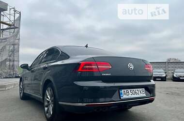 Седан Volkswagen Passat 2018 в Києві