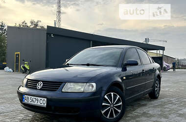 Седан Volkswagen Passat 1998 в Вапнярке