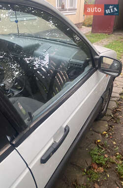 Универсал Volkswagen Passat 1993 в 