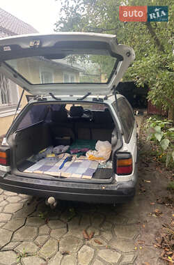 Универсал Volkswagen Passat 1993 в 
