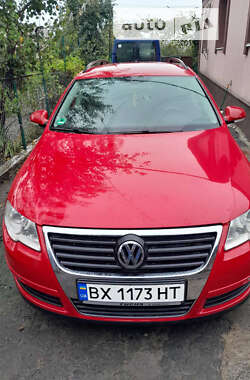 Универсал Volkswagen Passat 2006 в Остроге