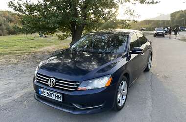 Седан Volkswagen Passat 2013 в Дніпрі