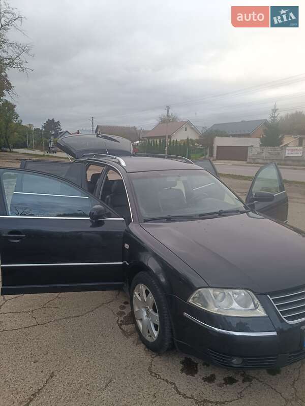Універсал Volkswagen Passat 2002 в Коломиї