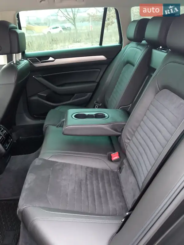 Volkswagen Passat 2017 VIN WVWZZZ3CZJE115885 фото оголошення 21 з 77