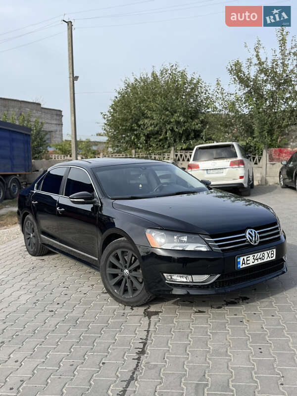 Седан Volkswagen Passat 2012 в Дніпрі