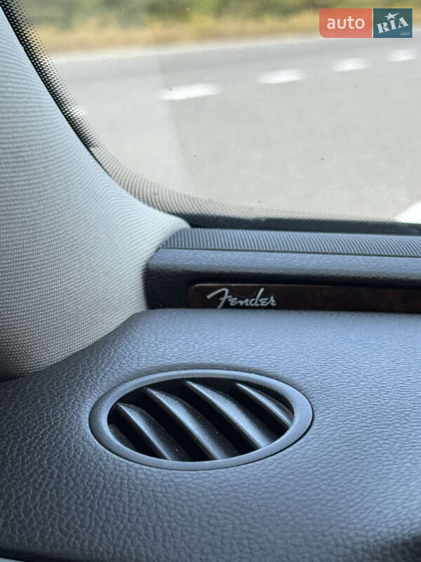 Седан Volkswagen Passat 2012 в Дніпрі