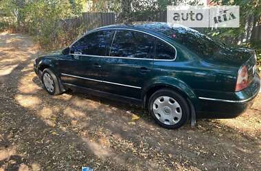 Седан Volkswagen Passat 2001 в Харкові