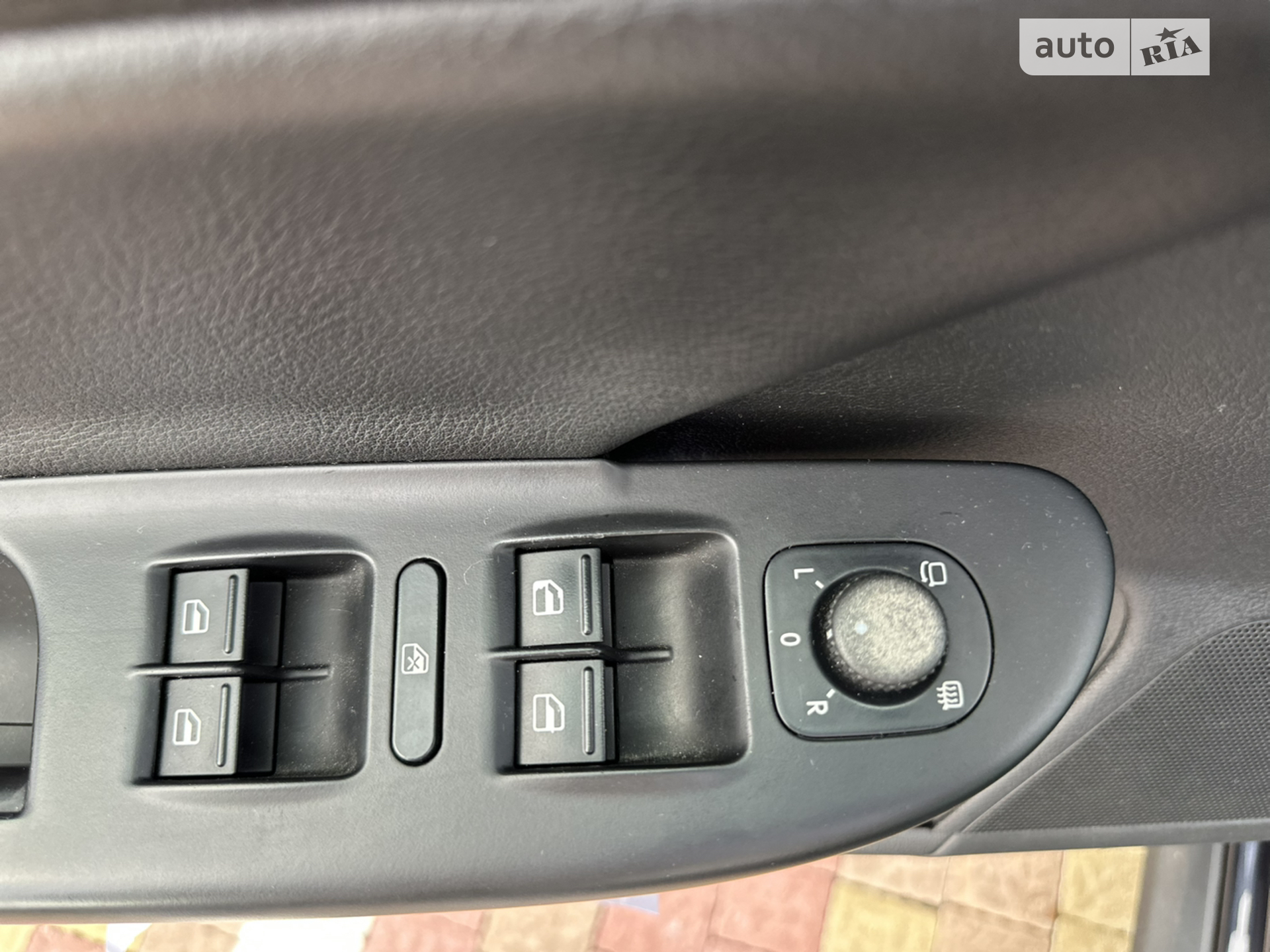 2010 Volkswagen Passat - мініатюра 42