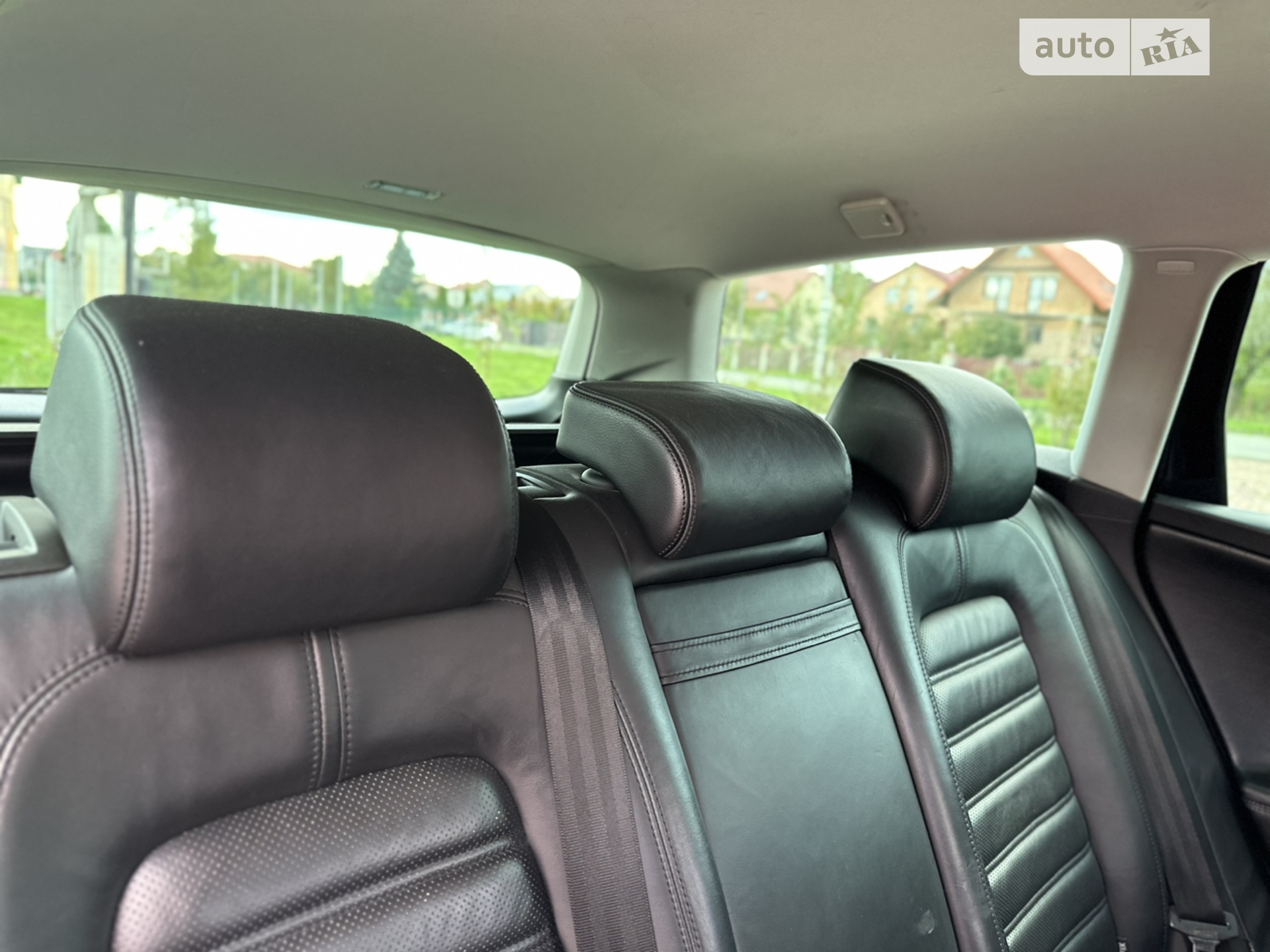 2010 Volkswagen Passat - мініатюра 49