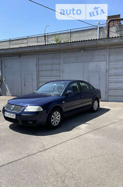 Седан Volkswagen Passat 2003 в Черкассах