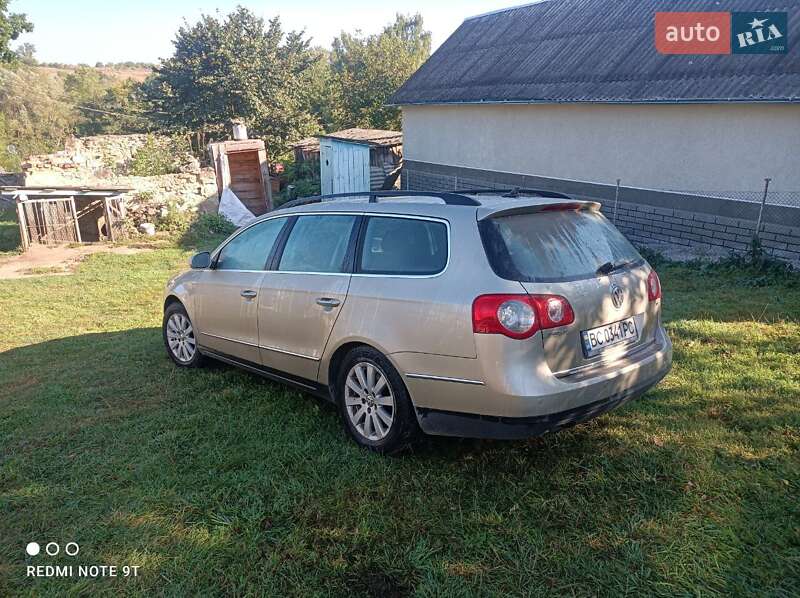Універсал Volkswagen Passat 2006 в Золочеві