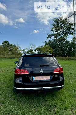 Універсал Volkswagen Passat 2011 в 