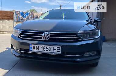 Универсал Volkswagen Passat 2015 в Житомире