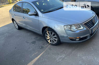 Седан Volkswagen Passat 2006 в Киеве