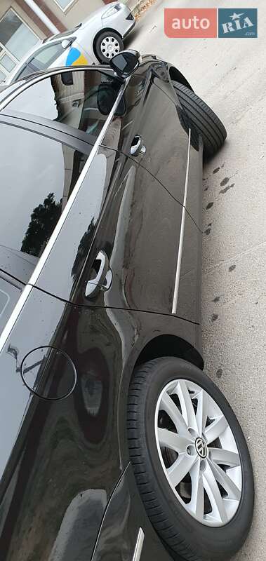 Універсал Volkswagen Passat 2009 в Харкові