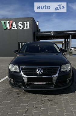 Седан Volkswagen Passat 2007 в Чернівцях