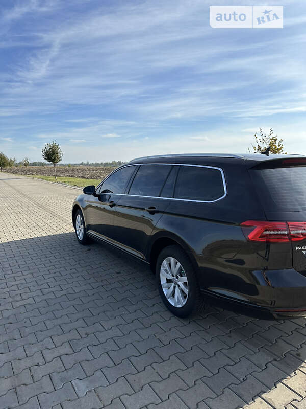Универсал Volkswagen Passat 2017 в Виннице