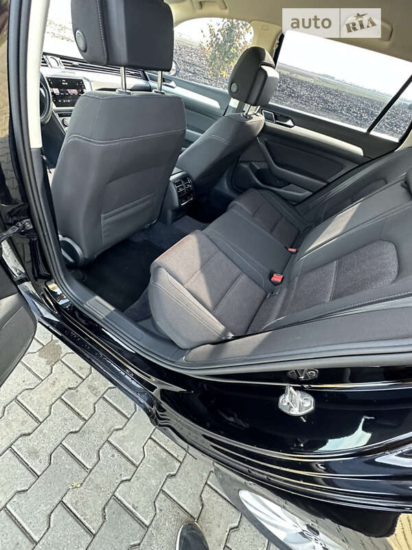 Универсал Volkswagen Passat 2017 в Виннице