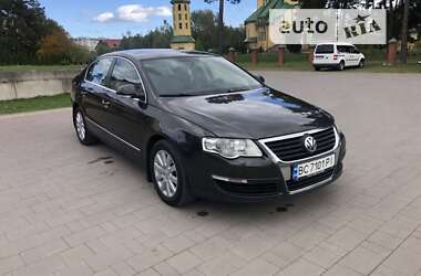 Седан Volkswagen Passat 2007 в Новояворівську