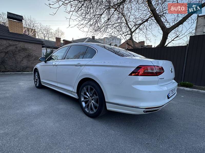 Седан Volkswagen Passat 2018 в Кременчуге