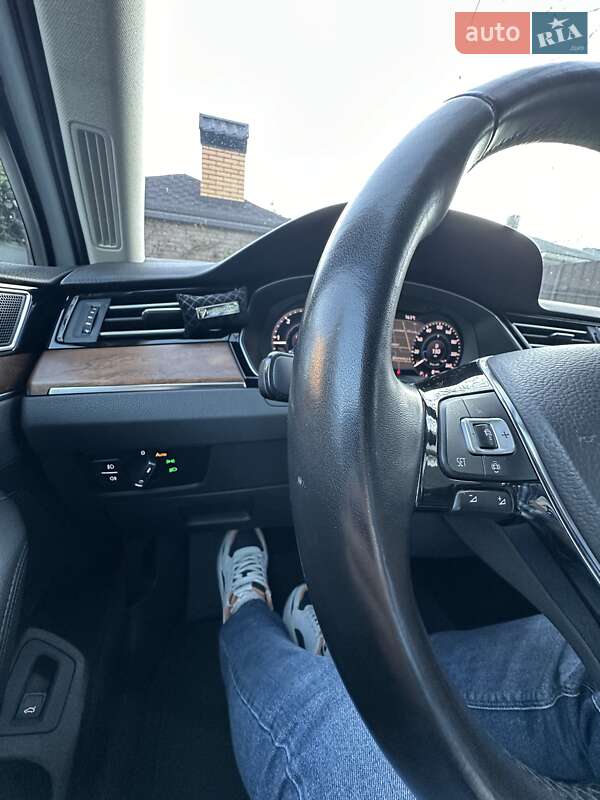 Седан Volkswagen Passat 2018 в Кременчуге
